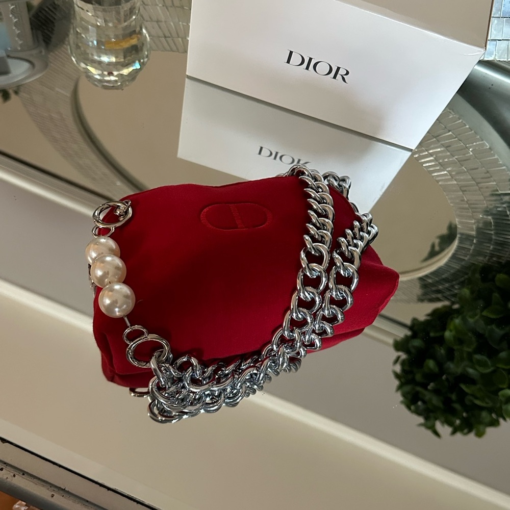 Dior - Picture 10 of 16
